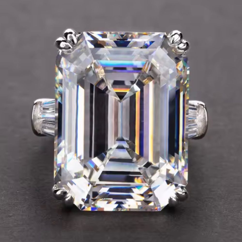 New CZ sterling silver wedding ring size 8